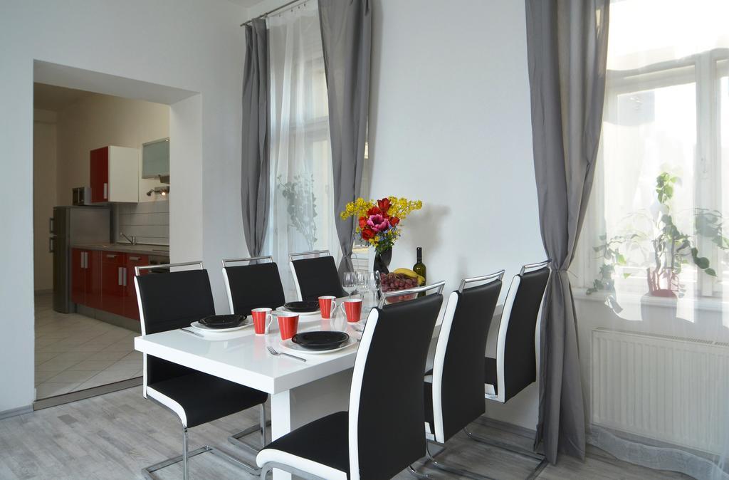 Navratilova Apartments Prag Exterior foto